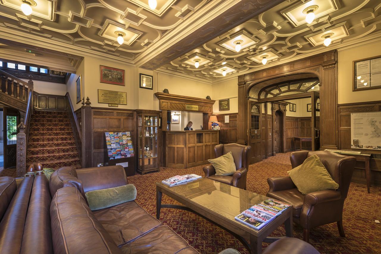 Macdonald Elmers Court Resort Lymington Buitenkant foto